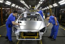 تحقیق و تفحص از خودروسازان در جریان است