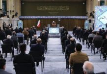 جمعی از تولیدکنندگان با رهبر انقلاب دیدار کردند