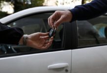 خلف وعده خودروسازان و رشد قیمت 4 میلیونی در بازار بازار خودرو