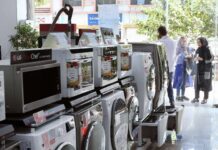 چرا تولیدکنندگان لوازم خانگی از درج قیمت طفره می روند؟/تداوم نامه نگاری ها با وزارت صنعت لوازم خانگی