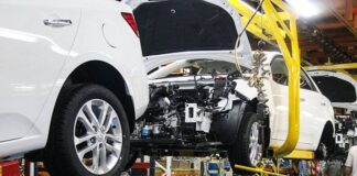 ابهام در تحقق وعده وزیر صنعت برای تولید خودرو طی امسال خودرو