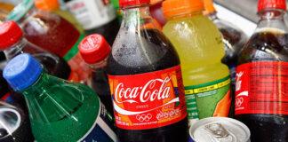 تاثیر دلار بر تولید جهانی نوشابههای گازدار