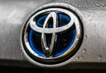 کاهش ۲۰ درصدی سود سالانه تویوتا