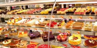 محاسبه وزن جعبه با شیرینی مصداق کمفروشی است