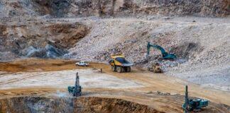 تصمیمات بلند مدت در بخش معدن كار امکان پذیر نیست