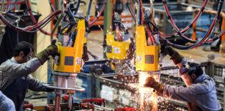 درصدد توسعه صنایع در مناطق محروم هستیم