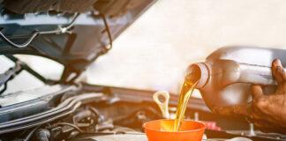 در بازار روغن موتور کمبودی نداریم