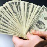 قیمت دلار به ۱۵۰ هزارتومان نزدیک شد