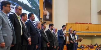 گروه بهمن موفق به کسب جایزه ملی مدیریت کسب و کار سال شد