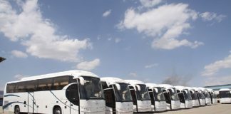 تحویل بیش از ۱۰۰۰ دستگاه اتوبوس و ون به وزارت کشور