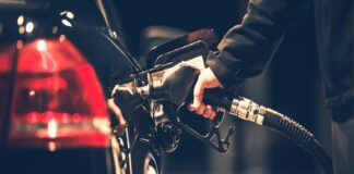 اظهارنظر ۶ نامزد ریاست جمهوری درباره بنزین