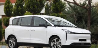 دومین تاکسی برقی ایران خودرو در آستانه ورود به ناوگان