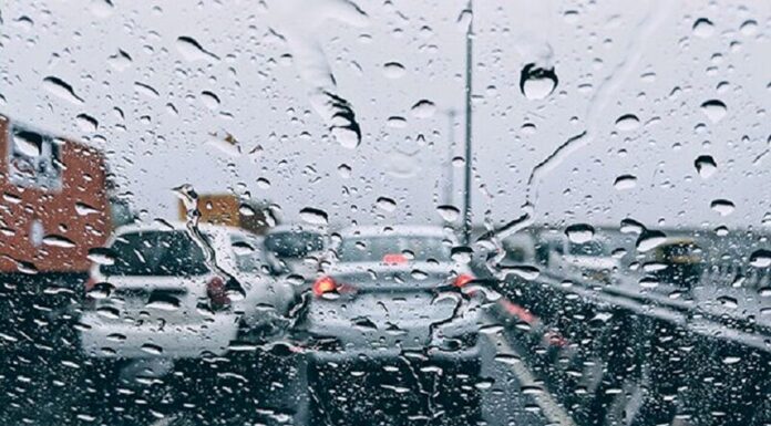 باد و باران در راه نیمه غربی کشور