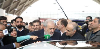 به محصولات وطنی با کیفیت افتخار میکنم