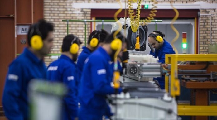 کوچ نیروی کار از صنعت