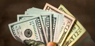 دلار در منطقه حساس قیمتی قرار گرفت