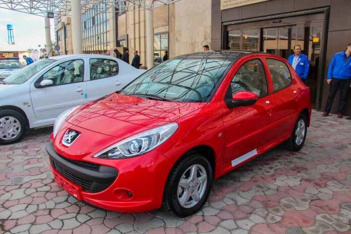 پژو ۲۰۷ دستی سقف شیشه ای