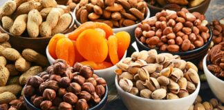 عرضه آجیل شب عید به قیمت پارسال