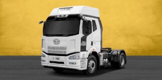 عرضه کامیون کشنده تک محور فاو 460 فردا در بورس کالای ایران