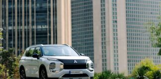 عرضه اوتلندر و لاماری هيبريد در سامانه خودروهاى وارداتى