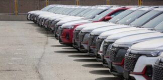 دستور عرضه هزاران خودروی وارداتی در سامانه یکپارچه صادر شد