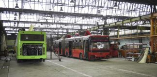 ورود دادستان برای جلوگیری از تعطیلی یک کارخانه خودرویی