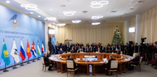 وزیر صمت با پوتین گفت و گو کرد