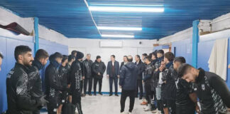 بازدید مدیرعامل چادرملو از تمرینات تیم فوتبال این شرکت