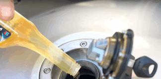 تخلف آشکار با فروش اجباری مکملها در پمپ بنزینها