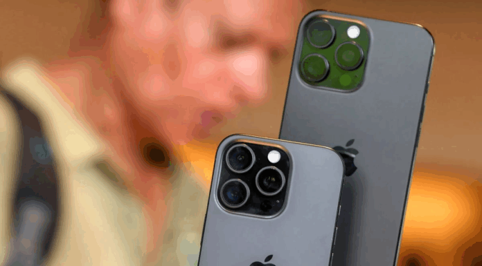 استثناء کردن واردات گوشیهای لوکس قابل دفاع نیست