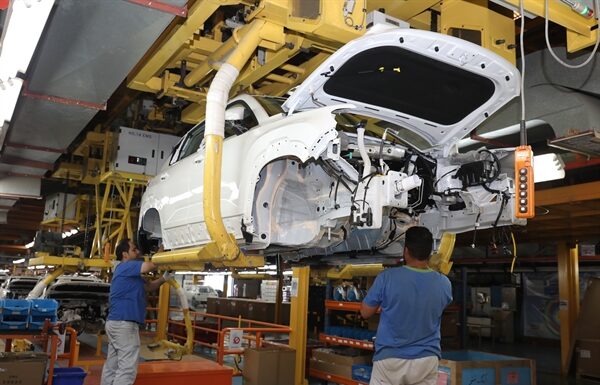 مسئولیت پارسخودرو در حفظ جایگاه تولیدکننده باکیفیتترین خودروهای داخلی