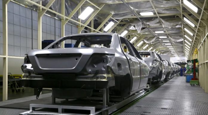 رنگ خودرو جزو استانداردهای اجباری عملکردی نیست