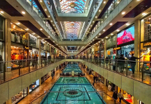 مردم دست خالی از پاساژها برمی گردند