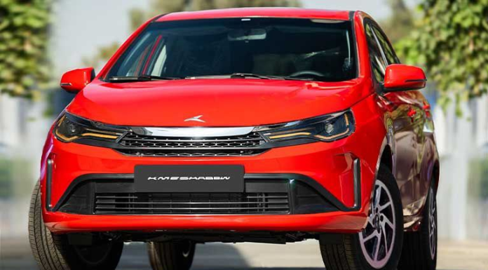 رونمایی از اولین هاچ بک تولید ملی کرمان موتور