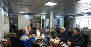 بازدید نمایندگان مجلس از ایرانخودرو؛ روایت نزدیک از واقعیتهای تولید